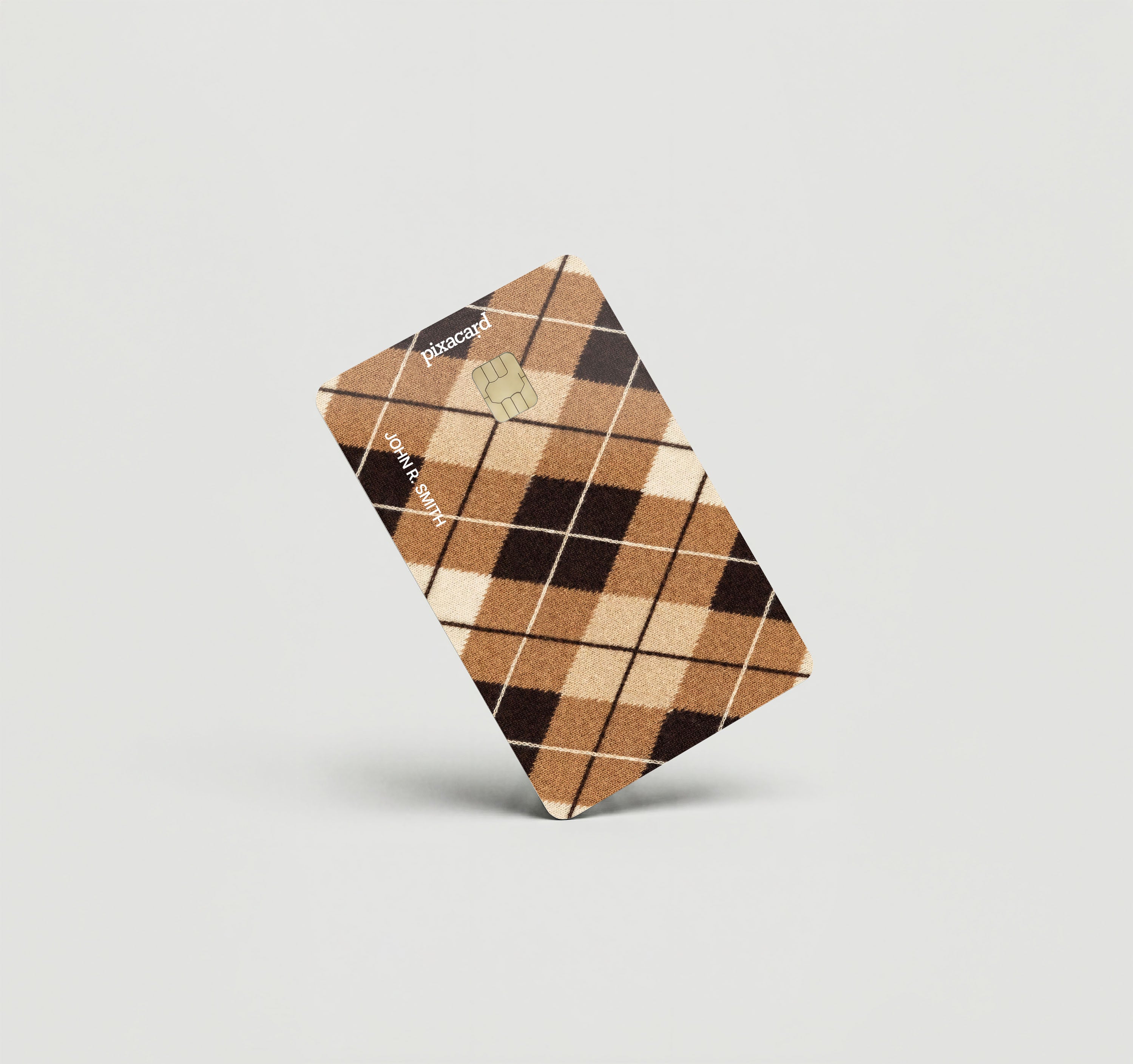 Mockup Cardskin pixacard-tan-argyle-cadrskin